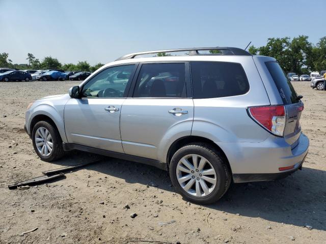 JF2SHADC1CH433541 - 2012 SUBARU FORESTER 2.5X PREMIUM SILVER photo 2