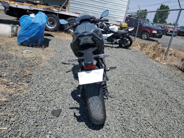 ML5EXER13RDAD0277 - 2024 KAWASAKI EX650 R 灰色 照片 4