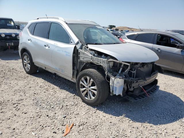 KNMAT2MV6FP542832 - 2015 NISSAN ROGUE S SILVER photo 4