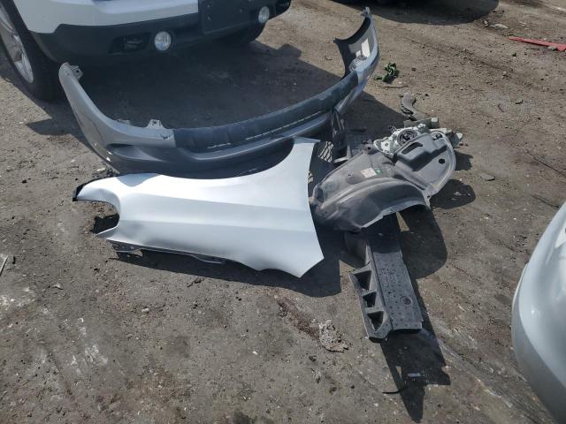 2T1KR32E86C623468 - 2006 TOYOTA COROLLA MA XR SILVER photo 12