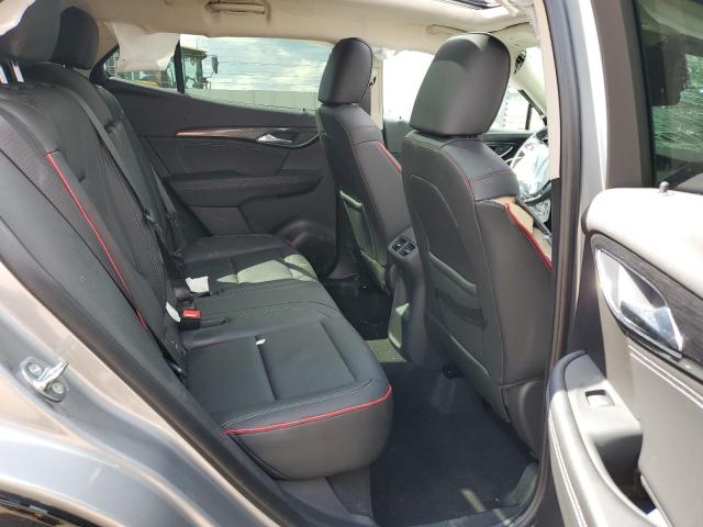 LRBFZPR47PD017703 - 2023 BUICK ENVISION ESSENCE أبيض صورة 10