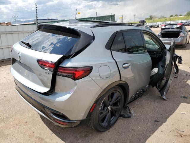 LRBFZPR47PD017703 - 2023 BUICK ENVISION ESSENCE أبيض صورة 3