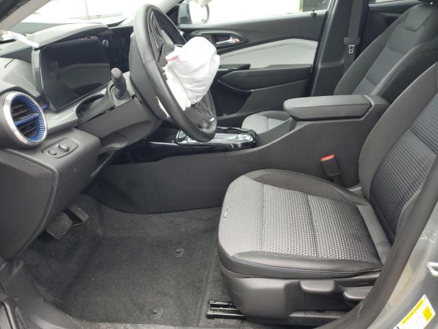 KL77LHE26RC044141 - 2024 CHEVROLET TRAX 1LT SILVER photo 7