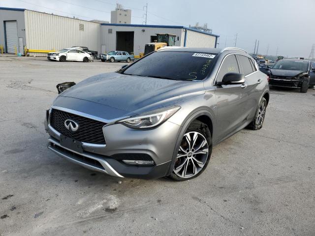 SJKCH5CR2HA026406 - 2017 INFINITI QX30 BASE GRAY photo 2