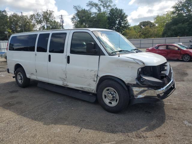 1GAZGPFF6H1231765 - 2017 CHEVROLET EXPRESS G3 LT WHITE photo 4