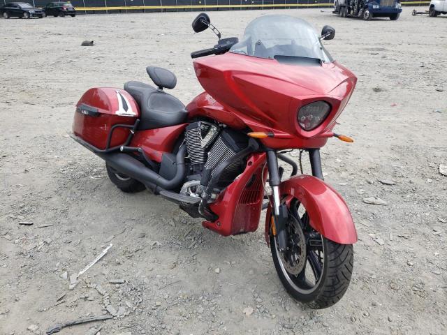 5VPDW36N9D3024291 - 2013 VICTORY MOTORCYCLES CROSS COUN RED photo 1