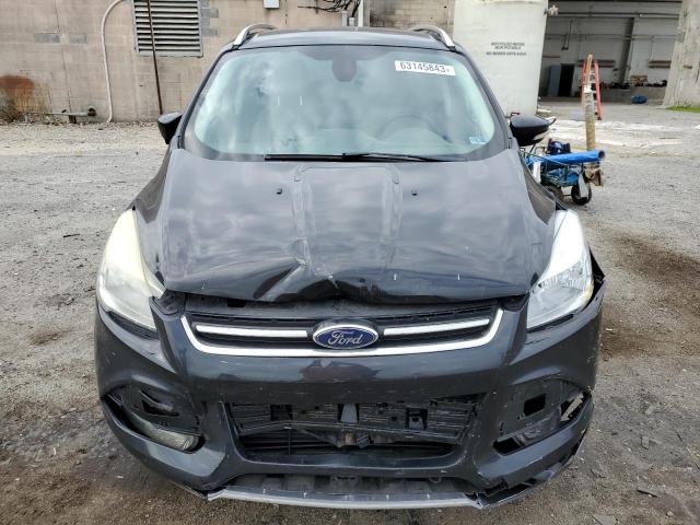 1FMCU0JXXFUB55391 - 2015 FORD ESCAPE TITANIUM BLACK photo 5