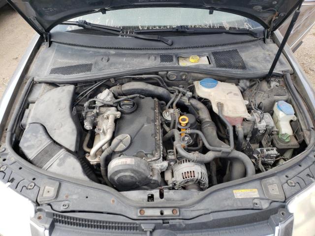 WVWCE63B55E106825 - 2005 VOLKSWAGEN PASSAT GLS TDI GRAY photo 11