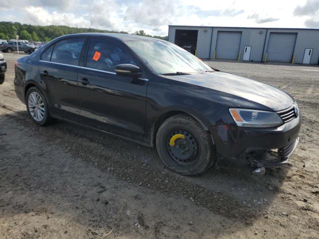 3VWLX7AJ1BM361744 - 2011 VOLKSWAGEN JETTA SEL BLACK photo 4