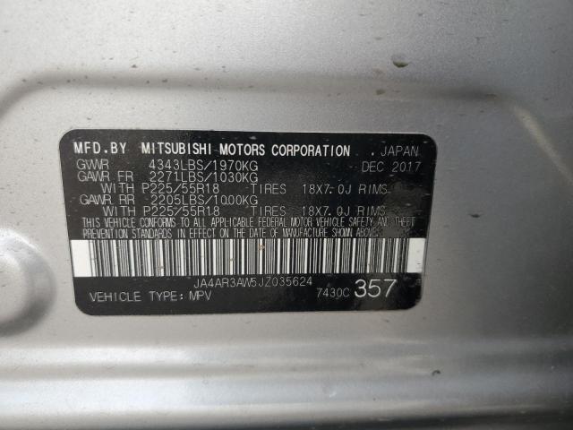 JA4AR3AW5JZ035624 - 2018 MITSUBISHI OUTLANDER ES SILVER photo 13