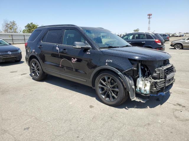 1FM5K7D8XHGA76526 - 2017 FORD EXPLORER XLT BLACK photo 4