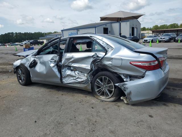 4T1BF1FK6HU435465 - 2017 TOYOTA CAMRY LE SILVER photo 2