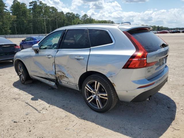 YV4A22RK1J1028350 - 2018 VOLVO XC60 T6 MOMENTUM SILVER photo 2