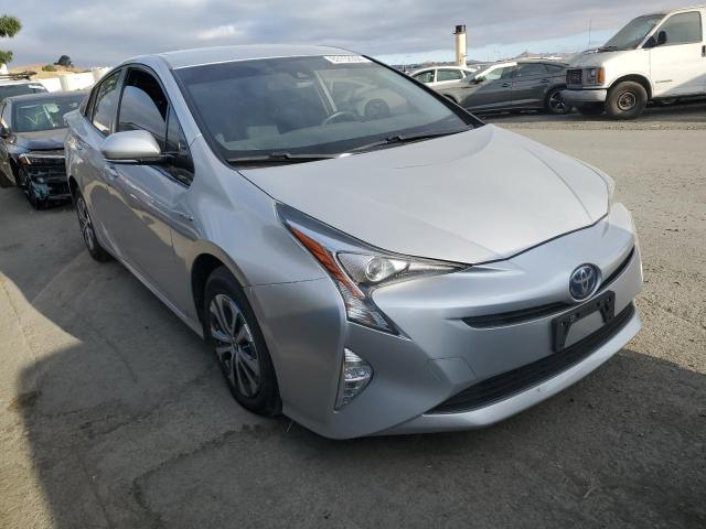 JTDKARFUXG3028420 - 2016 TOYOTA PRIUS SILVER photo 4