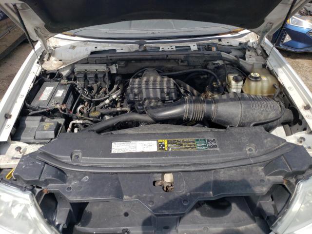 5LMFU28535LJ06662 - 2005 LINCOLN NAVIGATOR თეთრი ფოტო 11