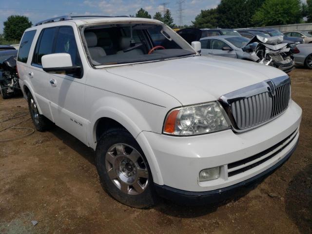 5LMFU28535LJ06662 - 2005 LINCOLN NAVIGATOR თეთრი ფოტო 4