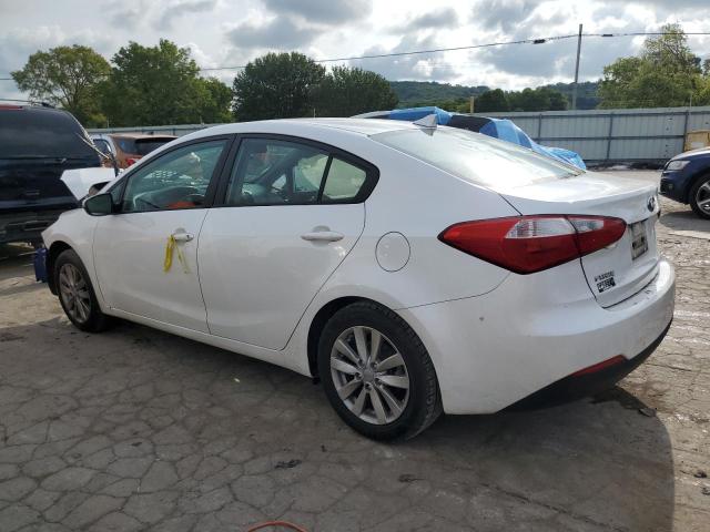 KNAFX4A68F5317887 - 2015 KIA FORTE LX WHITE photo 2