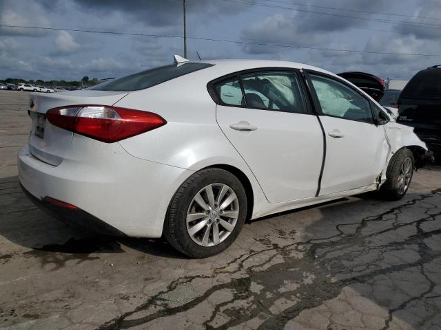 KNAFX4A68F5317887 - 2015 KIA FORTE LX WHITE photo 3