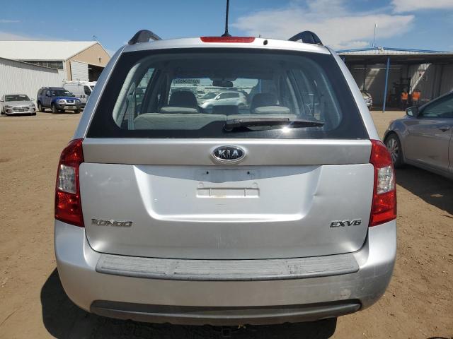 KNAFG528197238673 - 2009 KIA RONDO BASE SILVER photo 6