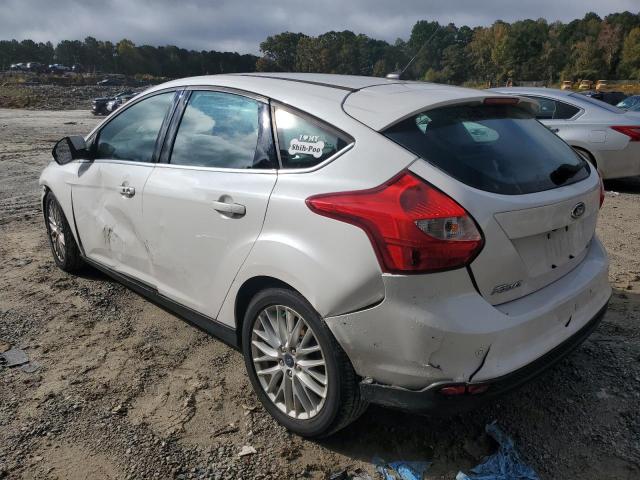 1FADP3N21EL426803 - 2014 FORD FOCUS TITANIUM WHITE photo 3