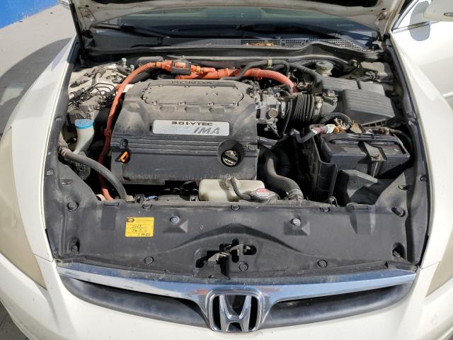 JHMCN36466C000147 - 2006 HONDA ACCORD HYBRID WHITE photo 11