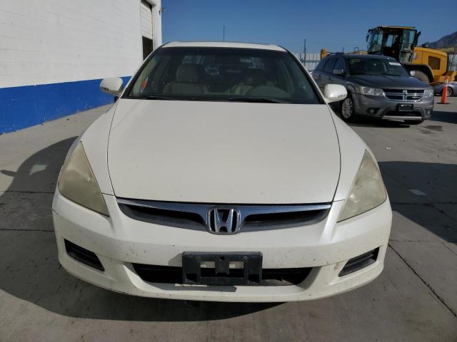 JHMCN36466C000147 - 2006 HONDA ACCORD HYBRID WHITE photo 5