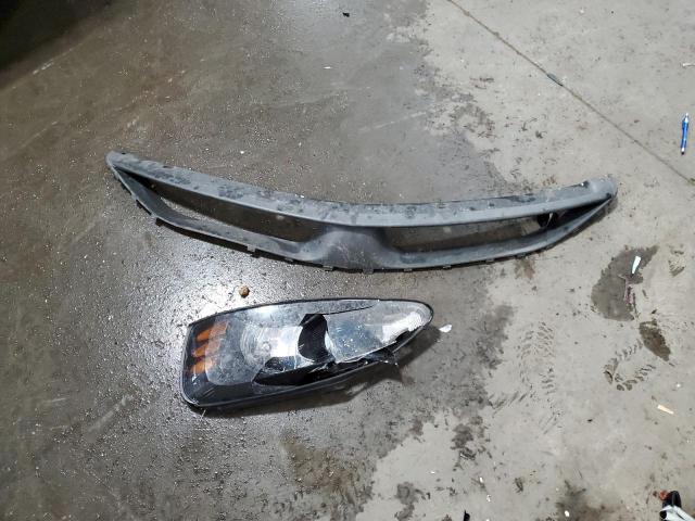 2G2WP552281177926 - 2008 PONTIAC GRAND PRIX RED photo 12