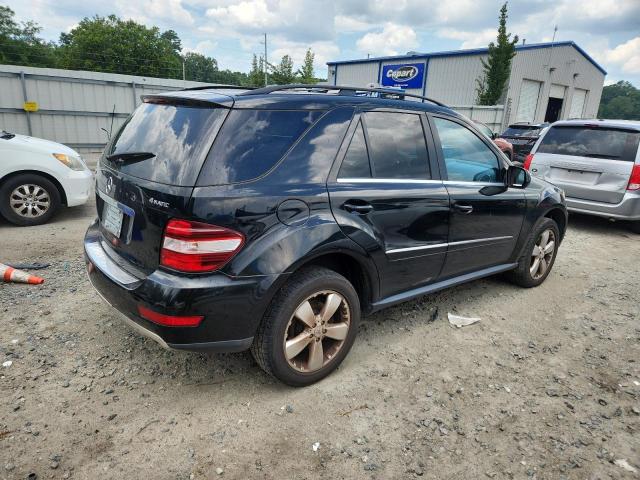 4JGBB8GB8AA562941 - 2010 MERCEDES-BENZ ML 350 4MATIC BLACK photo 3