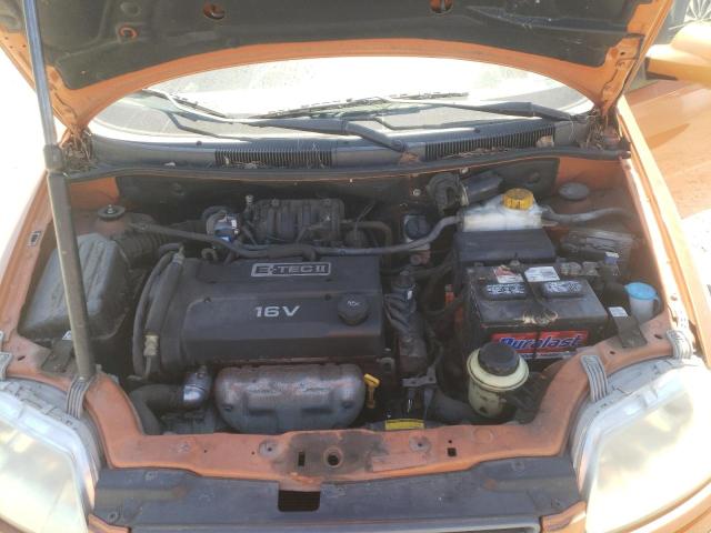 KL1TD66686B619319 - 2006 CHEVROLET AVEO BASE ORANGE photo 11
