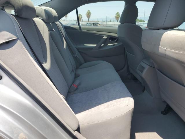 4T4BF3EK1BR156435 - 2011 TOYOTA CAMRY BASE SILVER photo 10