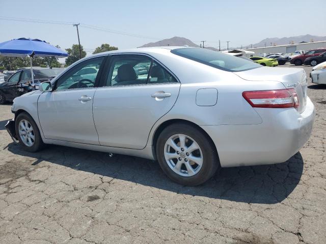 4T4BF3EK1BR156435 - 2011 TOYOTA CAMRY BASE SILVER photo 2