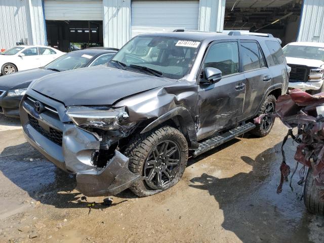 JTEMU5JR6P6118587 - 2023 TOYOTA 4RUNNER SE GRAY photo 1