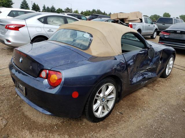 4USBT53594LU07060 - 2004 BMW Z4 3.0 BLUE photo 3