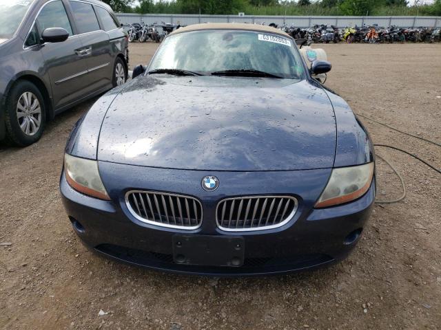 4USBT53594LU07060 - 2004 BMW Z4 3.0 BLUE photo 5