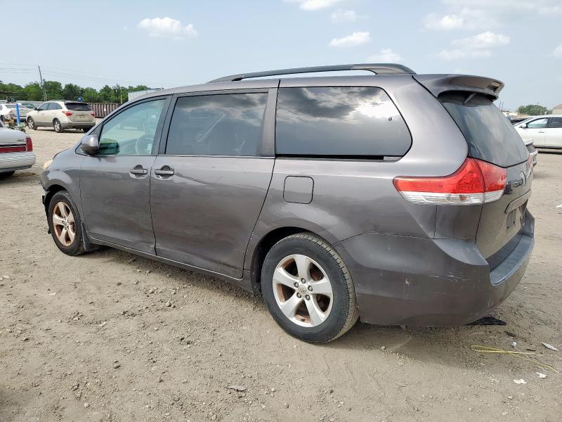5TDKK3DC5DS351370 - 2013 TOYOTA SIENNA LE GRAY photo 2