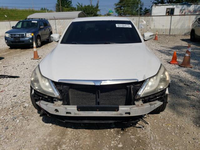 KMHGC4DD8CU188222 - 2012 HYUNDAI GENESIS 3.8L WHITE photo 5