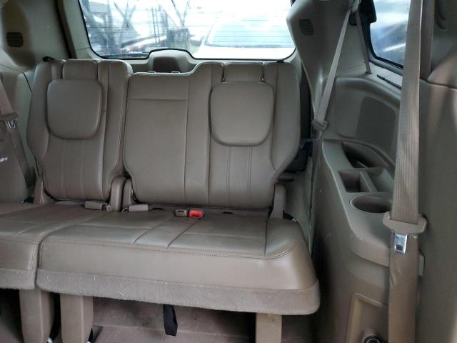 2A4RR8DG3BR784888 - 2011 CHRYSLER TOWN & COU TOURING L WHITE photo 10