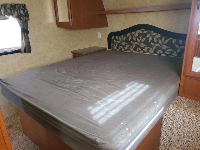 4YDT31225AB453137 - 2010 OUTB TRAVEL TRL თეთრი ფოტო 5