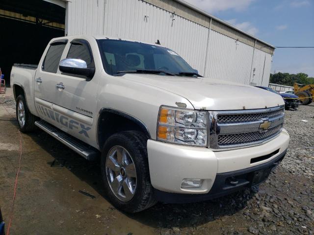 3GCPKTE35BG331894 - 2011 CHEVROLET SILVERADO K1500 LTZ WHITE photo 4