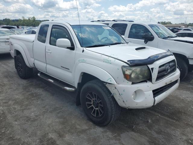 5TETU62N49Z642022 - 2009 TOYOTA TACOMA PRERUNNER ACCESS CAB WHITE photo 4