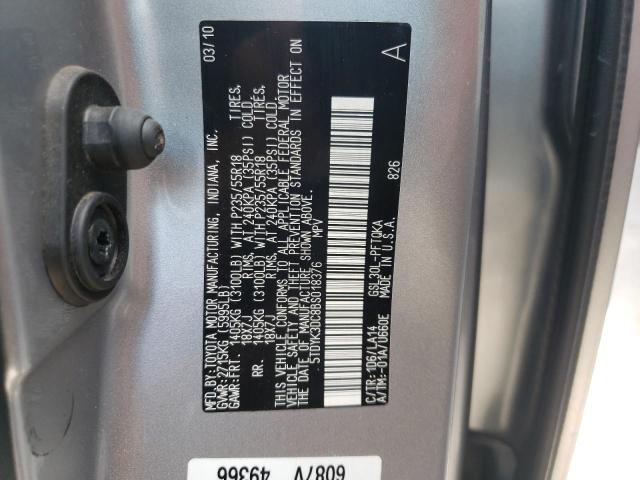 5TDYK3DC8BS018376 - 2011 TOYOTA SIENNA XLE SILVER photo 14