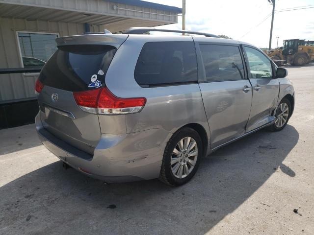 5TDYK3DC8BS018376 - 2011 TOYOTA SIENNA XLE SILVER photo 3