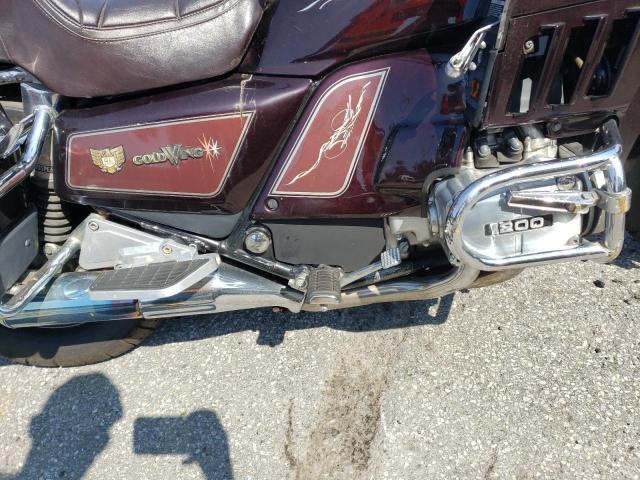 1HFSC1421FA110744 - 1985 HONDA GL1200 A BURGUNDY photo 11