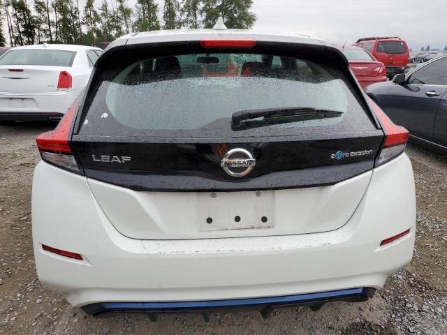 1N4AZ1CP1JC314304 - 2018 NISSAN LEAF S WHITE photo 6