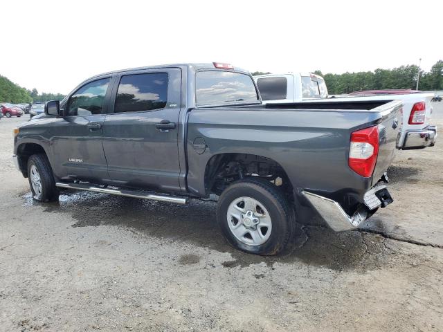 5TFEM5F15JX129674 - 2018 TOYOTA TUNDRA CREWMAX SR5 CHARCOAL photo 2