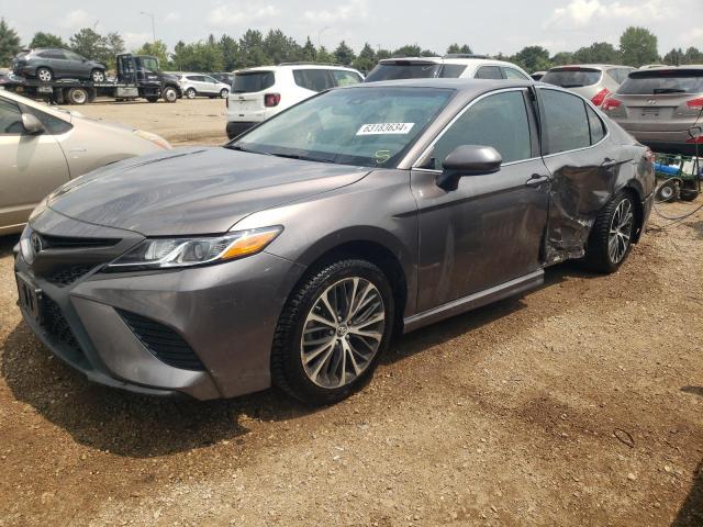 4T1B11HK5JU128418 - 2018 TOYOTA CAMRY L GRAY photo 1