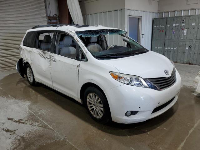 5TDYK3DC8CS220023 - 2012 TOYOTA SIENNA XLE 白色 照片 4