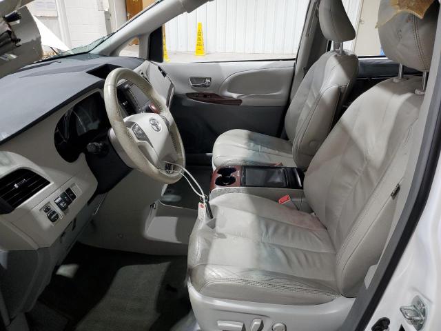 5TDYK3DC8CS220023 - 2012 TOYOTA SIENNA XLE 白色 照片 7