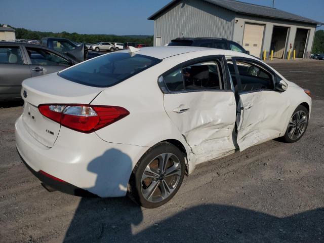 KNAFX4A86G5491069 - 2016 KIA FORTE EX WHITE photo 3