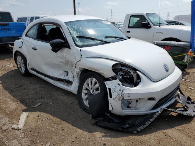 3VWFD7AT6JM714498 - 2018 VOLKSWAGEN BEETLE S WHITE photo 4